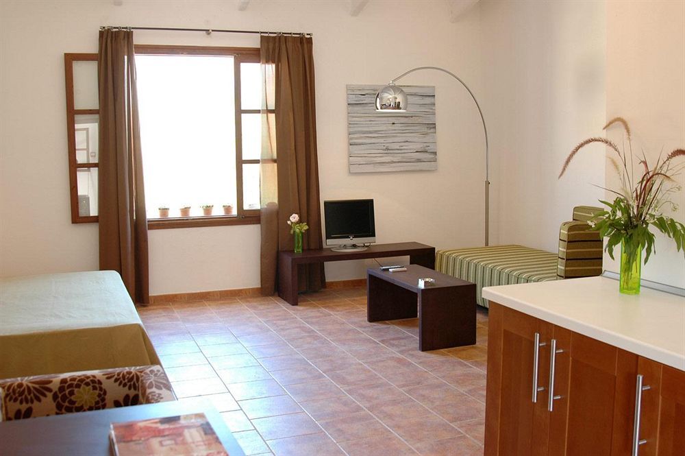 Loftotel Canet Esporles Exteriör bild